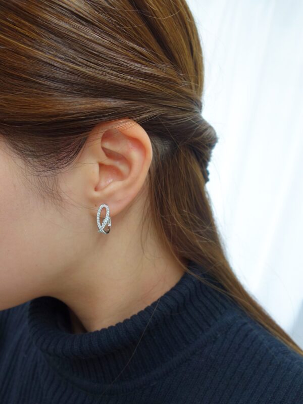 ピアスピックアップ
K18WG Diamond Earring（ピアス）